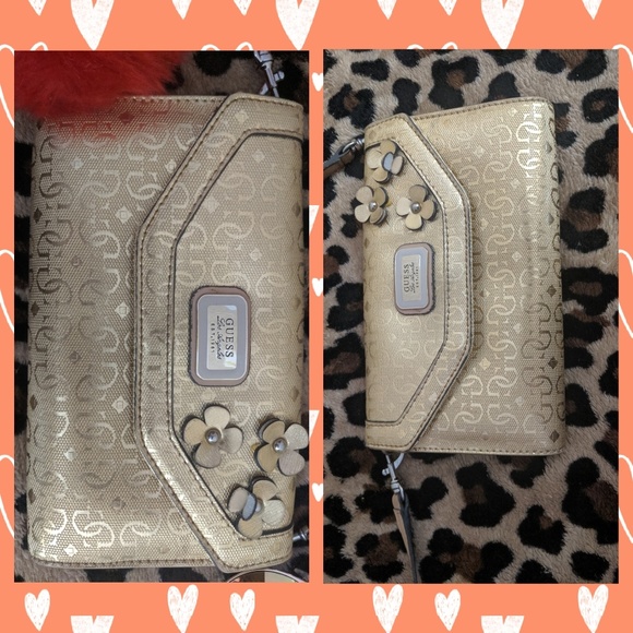 SOLD Beautiful Gold Flowered Guess Crossbody - Picture 2 of 5